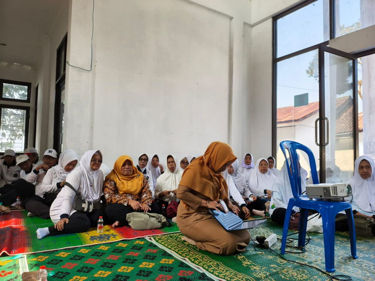 Sekolah Lansia Bahas Dimensi Emosional dan Komunikasi Efektif bagi Lansia
