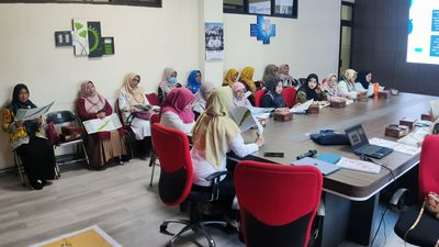 Penguatan Peran Keluarga, DPPKBPPPA Wonosobo Gelar Sosialisasi Pedoman TAMASYA dan Praktik BKB KIT Stunting